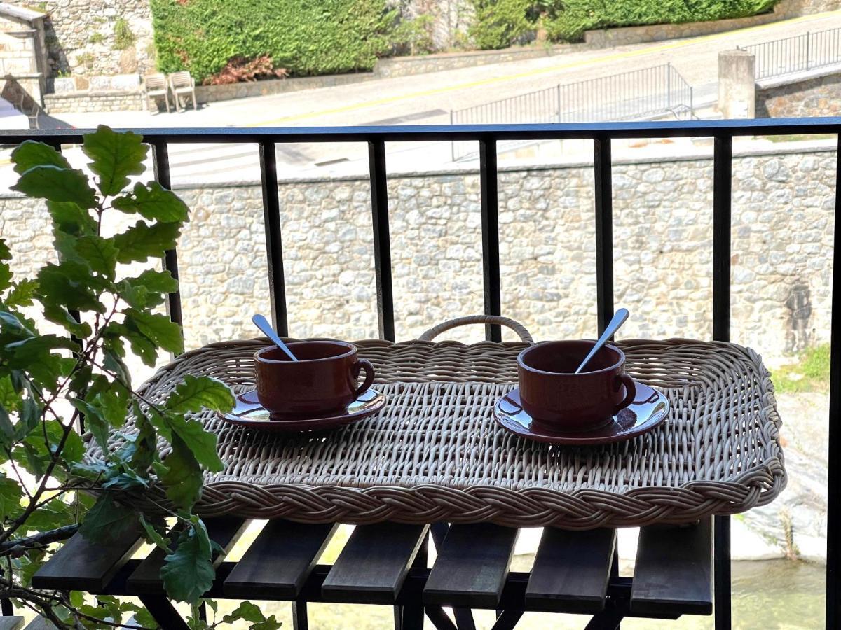 Apartamento Colgante Al Rio Con Vistas Al Puente Camprodon Ngoại thất bức ảnh